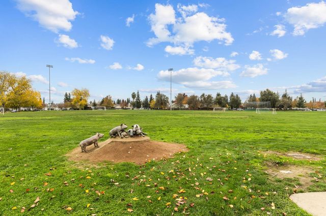 3873 Chimney Rock Way, Sacramento, CA 95834