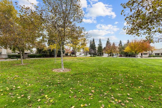 3873 Chimney Rock Way, Sacramento, CA 95834