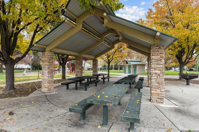 3873 Chimney Rock Way, Sacramento, CA 95834