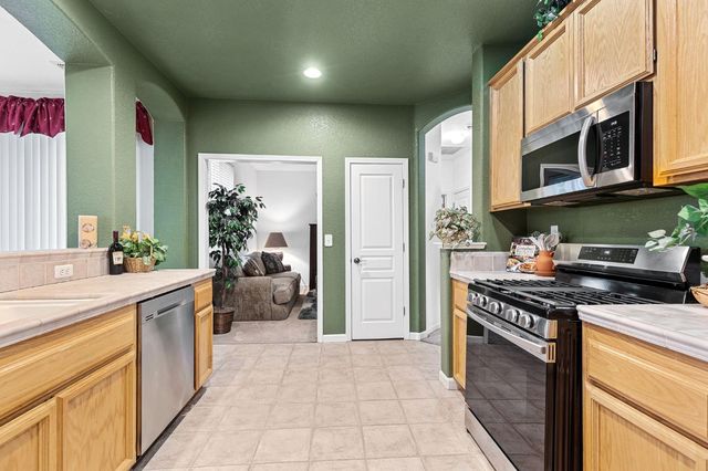 3873 Chimney Rock Way, Sacramento, CA 95834