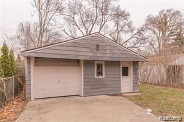 3604 Merrick Street, Dearborn, MI 48124