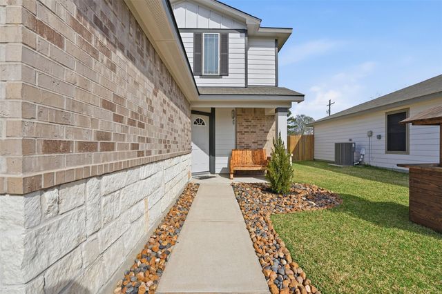 1224 Millpointe Lane, Dayton, TX 77535