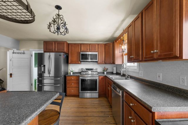 43 Davis Street, Claremont, NH 03743