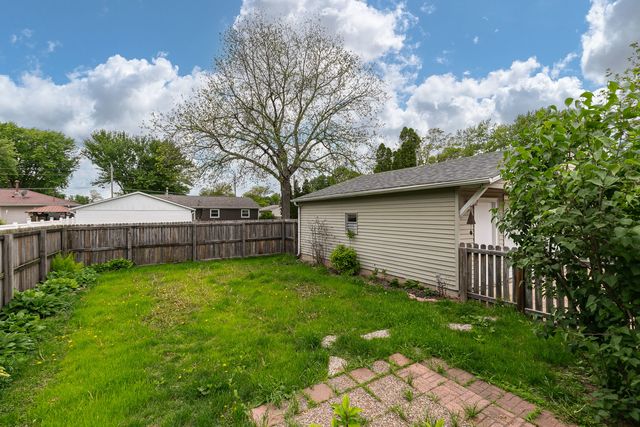 2112 32nd Street, Rock Island, IL 61201