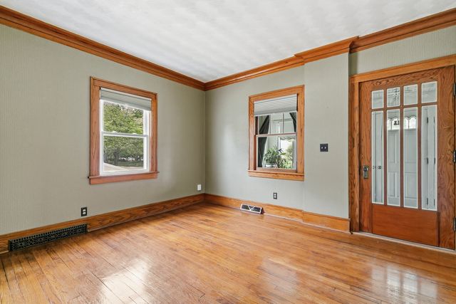 2112 32nd Street, Rock Island, IL 61201