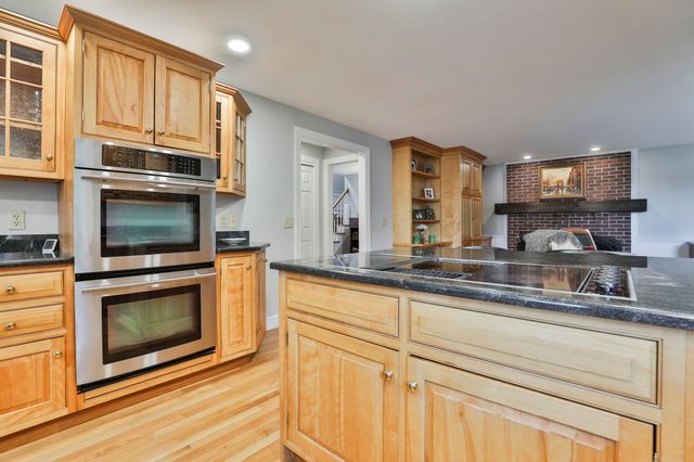 66A Merrimack Road, Amherst, NH 03031