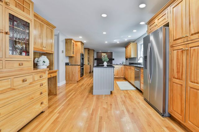 66A Merrimack Road, Amherst, NH 03031