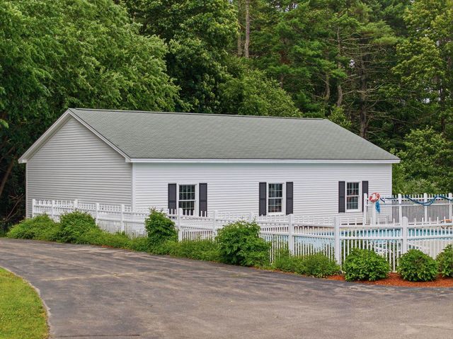 66A Merrimack Road, Amherst, NH 03031