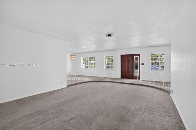 5620 SW 8th Street, Plantation, FL 33317