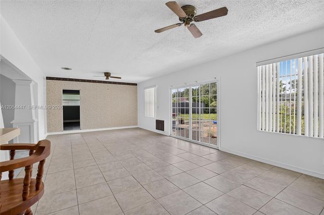 5620 SW 8th Street, Plantation, FL 33317