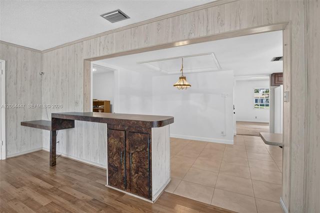 5620 SW 8th Street, Plantation, FL 33317