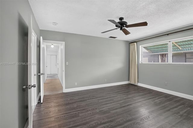 5620 SW 8th Street, Plantation, FL 33317
