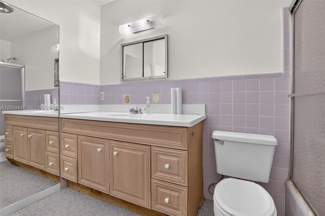 5620 SW 8th Street, Plantation, FL 33317