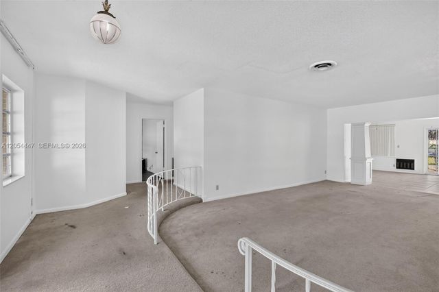 5620 SW 8th Street, Plantation, FL 33317