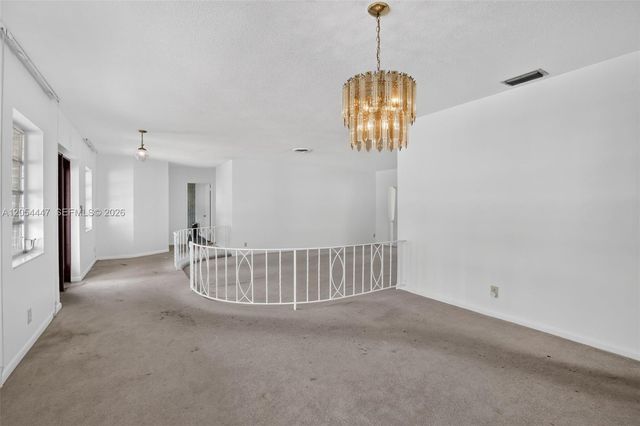 5620 SW 8th Street, Plantation, FL 33317
