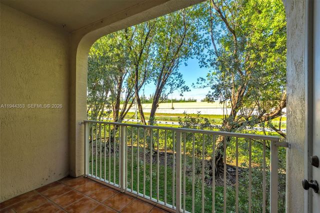 5670 NW 116th Avenue 219, Doral, FL 33178