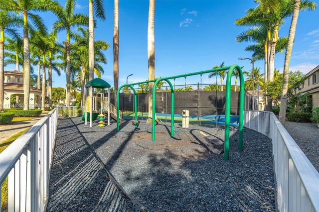 5670 NW 116th Avenue 219, Doral, FL 33178