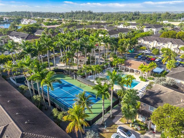 5670 NW 116th Avenue 219, Doral, FL 33178