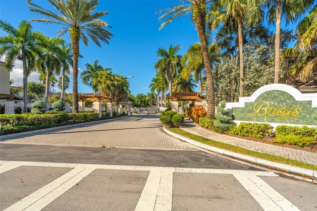 5670 NW 116th Avenue 219, Doral, FL 33178