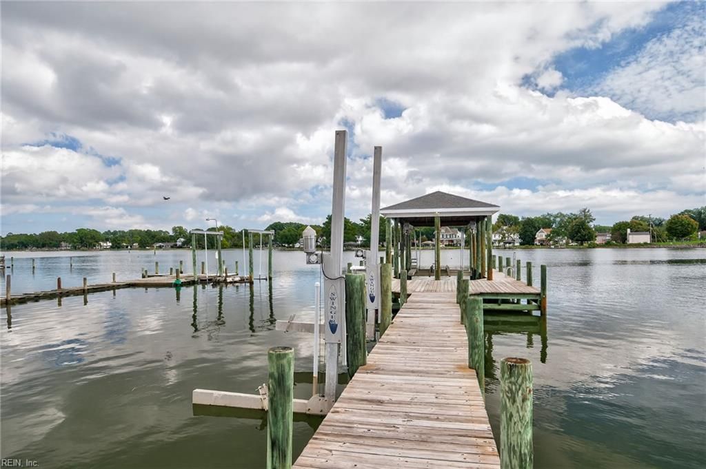 542 River ST, Hampton, VA 23669