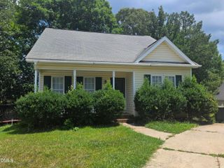 116 Cliffdale Road, Holly Springs, NC 27540