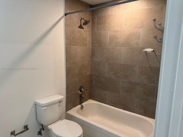 420 SW 7th Ave 103, Miami, FL 33130