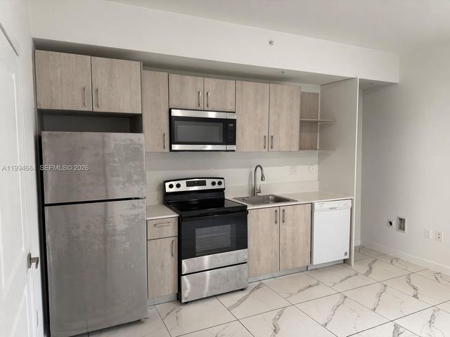 420 SW 7th Ave 103, Miami, FL 33130