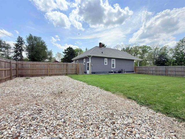 1518 Dale Avenue, South Bend, IN 46613