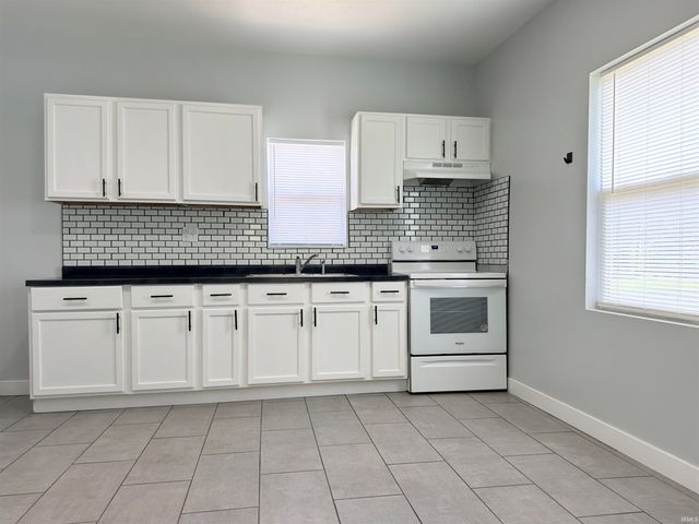 1518 Dale Avenue, South Bend, IN 46613