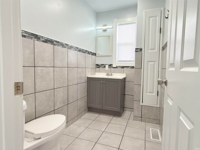 1518 Dale Avenue, South Bend, IN 46613