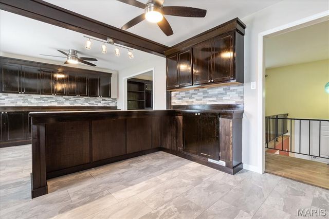 8 Canterbury Court, St Charles, MO 63301