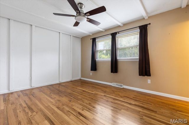 8 Canterbury Court, St Charles, MO 63301