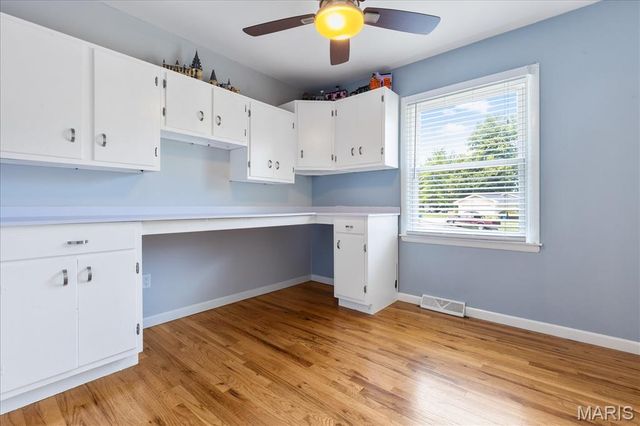 8 Canterbury Court, St Charles, MO 63301