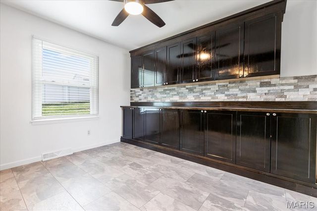 8 Canterbury Court, St Charles, MO 63301