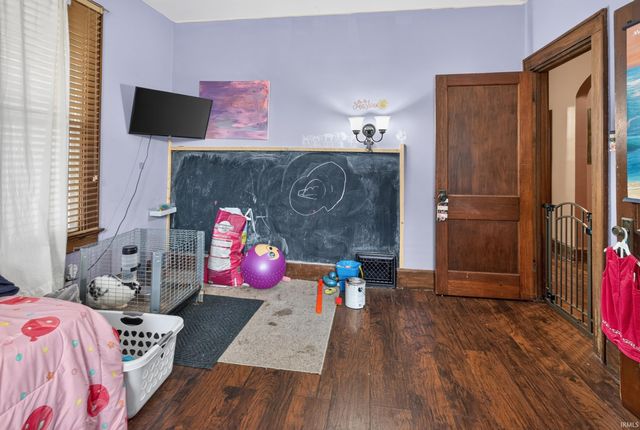 1041 E Blackford Avenue, Evansville, IN 47714