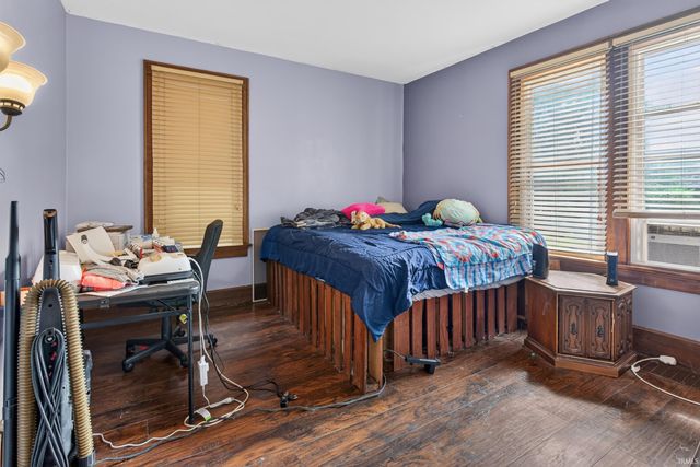 1041 E Blackford Avenue, Evansville, IN 47714