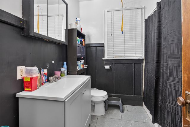 1041 E Blackford Avenue, Evansville, IN 47714