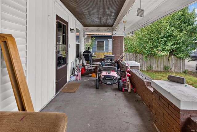 1041 E Blackford Avenue, Evansville, IN 47714