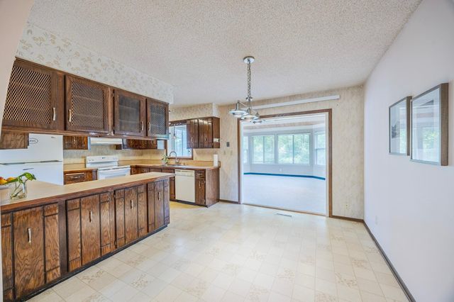 1630 Camelot Lane NE, Fridley, MN 55432
