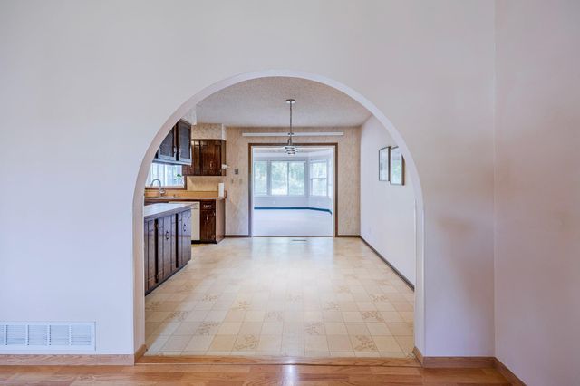 1630 Camelot Lane NE, Fridley, MN 55432