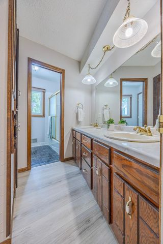 1630 Camelot Lane NE, Fridley, MN 55432