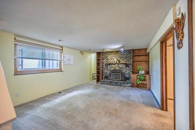 1630 Camelot Lane NE, Fridley, MN 55432