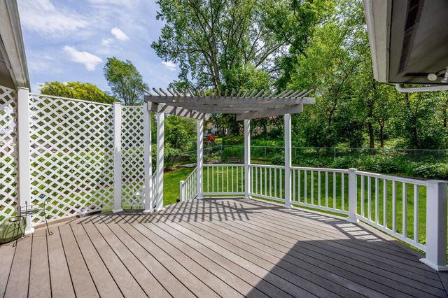 1630 Camelot Lane NE, Fridley, MN 55432