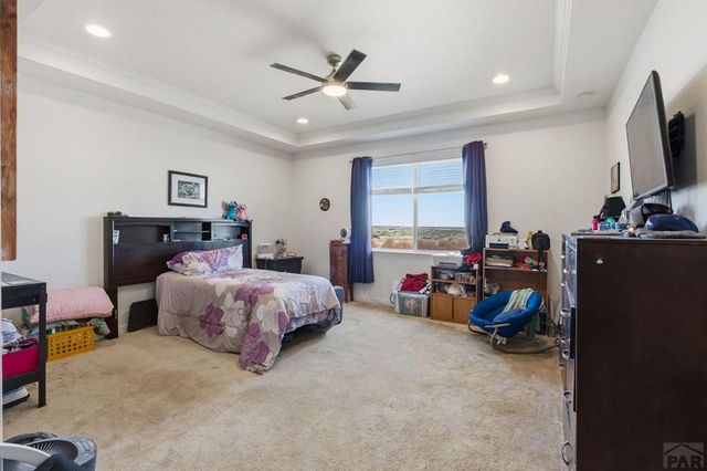 3322 Bella Luna Dr, Pueblo, CO 81001