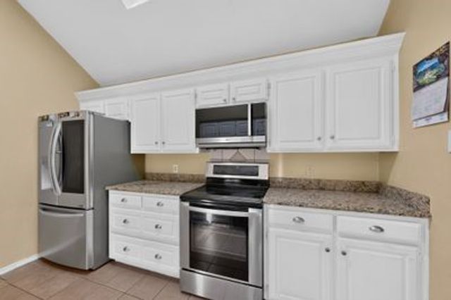 1157 Meadow Park Lane, Grand Prairie, TX 75052