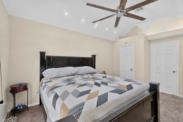 1157 Meadow Park Lane, Grand Prairie, TX 75052