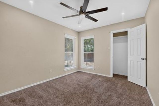 1157 Meadow Park Lane, Grand Prairie, TX 75052