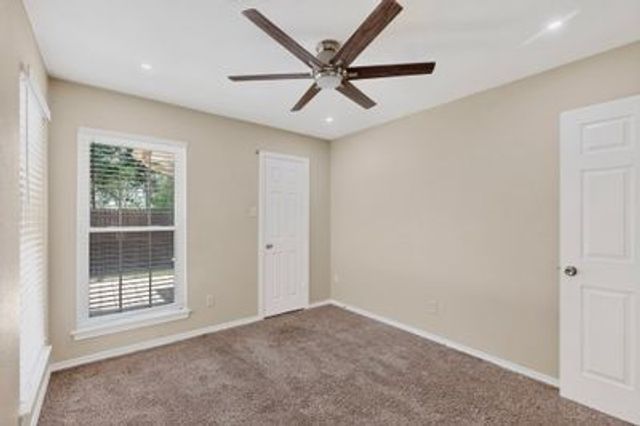 1157 Meadow Park Lane, Grand Prairie, TX 75052