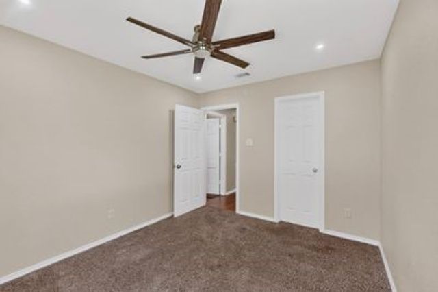 1157 Meadow Park Lane, Grand Prairie, TX 75052