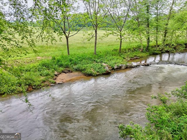 6487 W Old Hwy 64 W, Warne, NC 28909